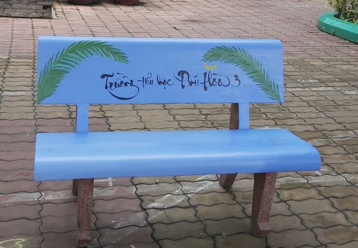 Ghế đá trường học 